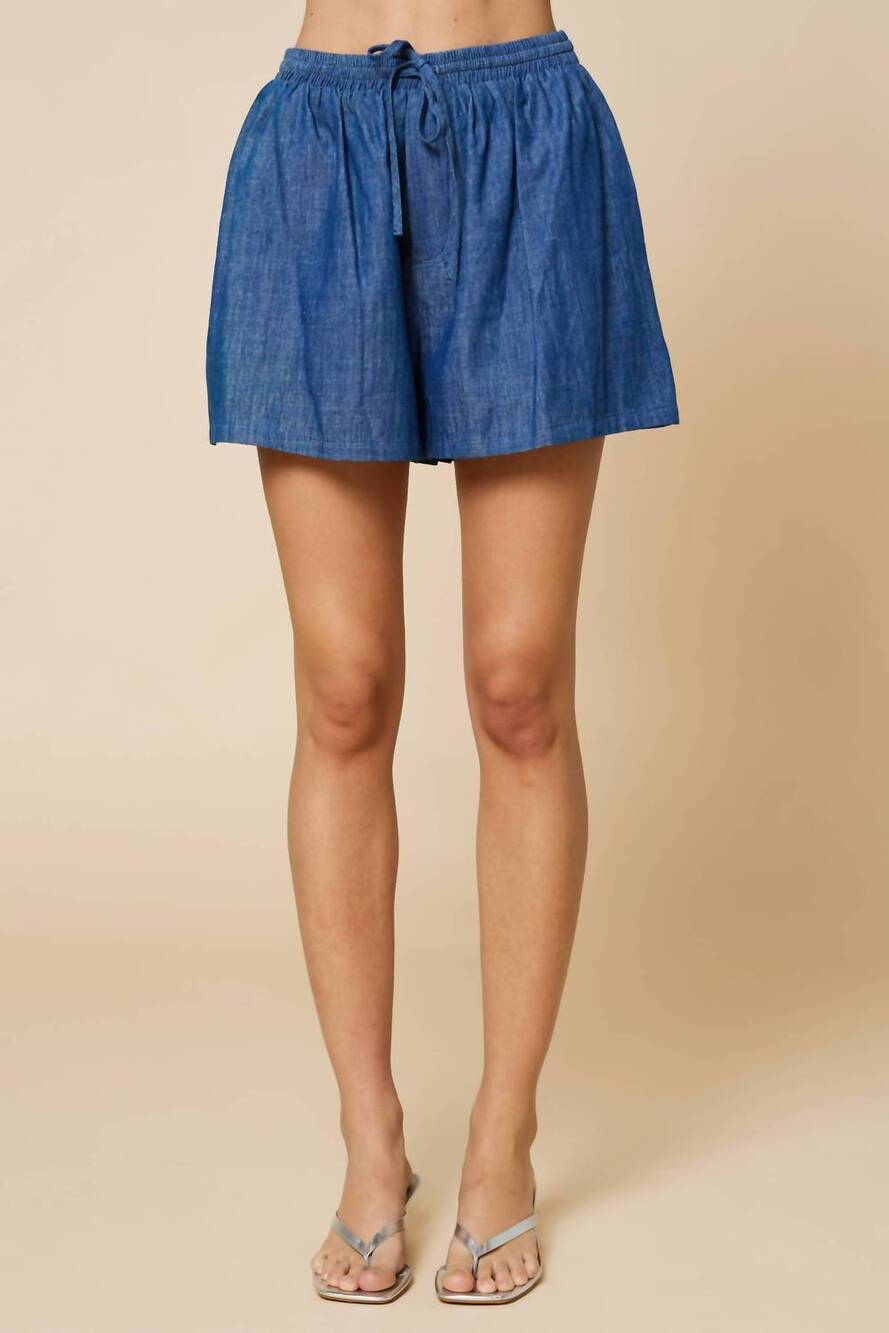 NEW LALAVON elastic waist shorts in denim